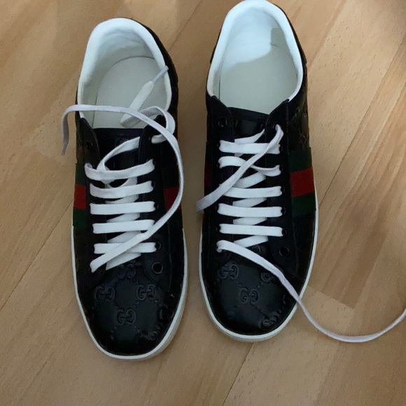 Gucci - Picture 1 of 14